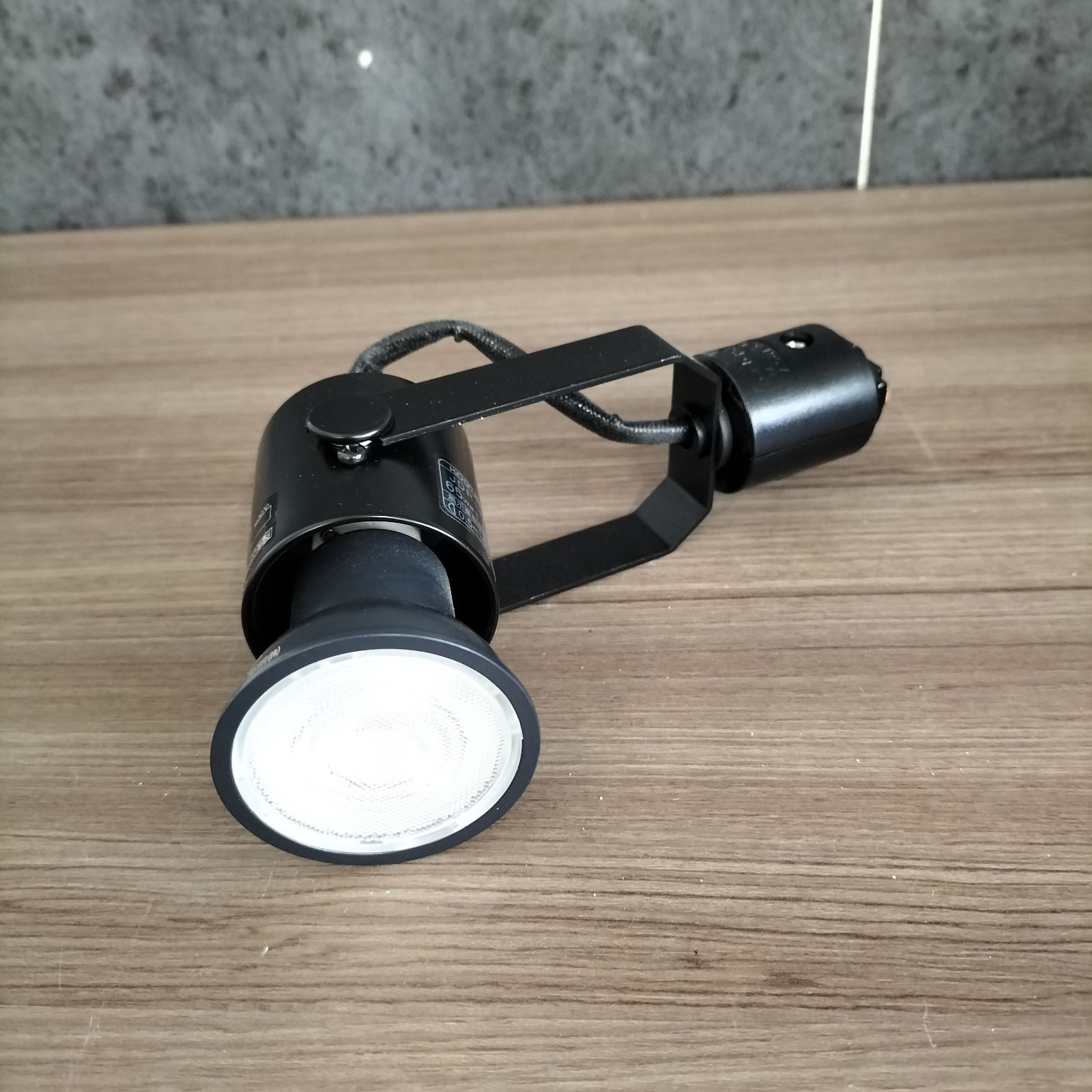 KOIZUMI ダイクロイックハロゲン球形LEDランプLDR ASE940381 スポット