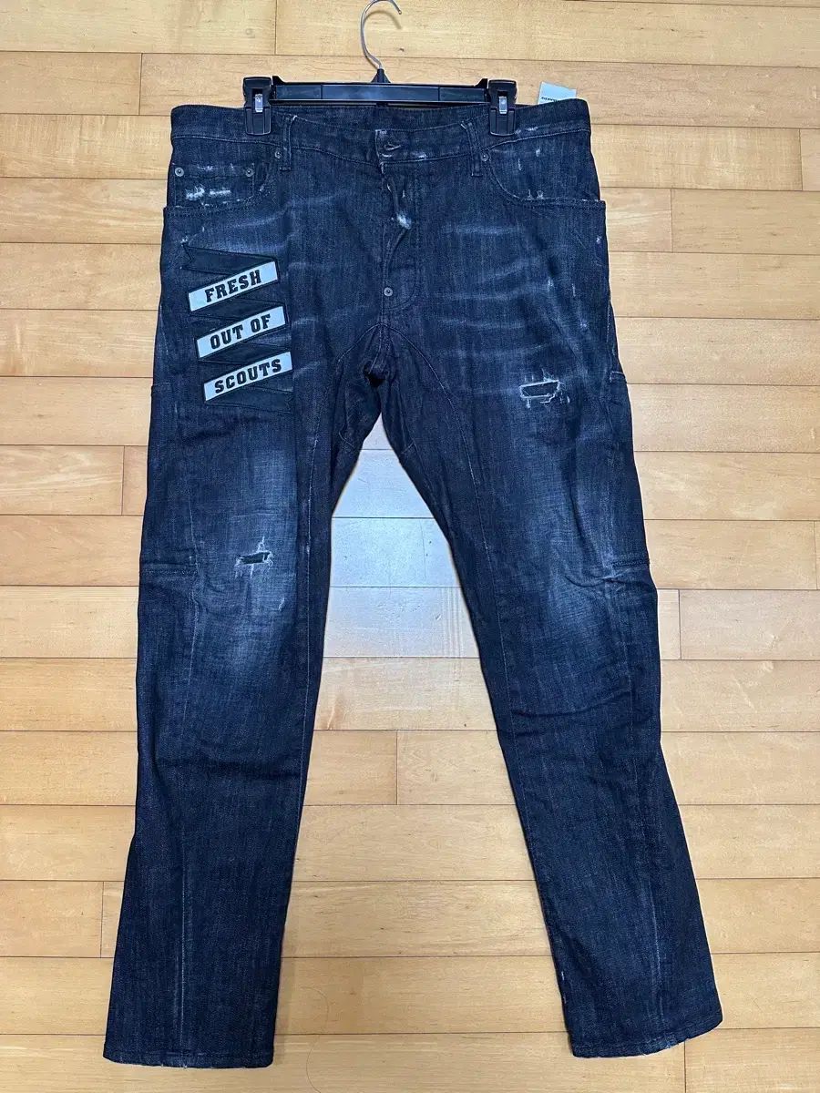 希少】DSQUARED2 TIDY BIKER JEAN ジーンズ サイズ52 【公式通販】