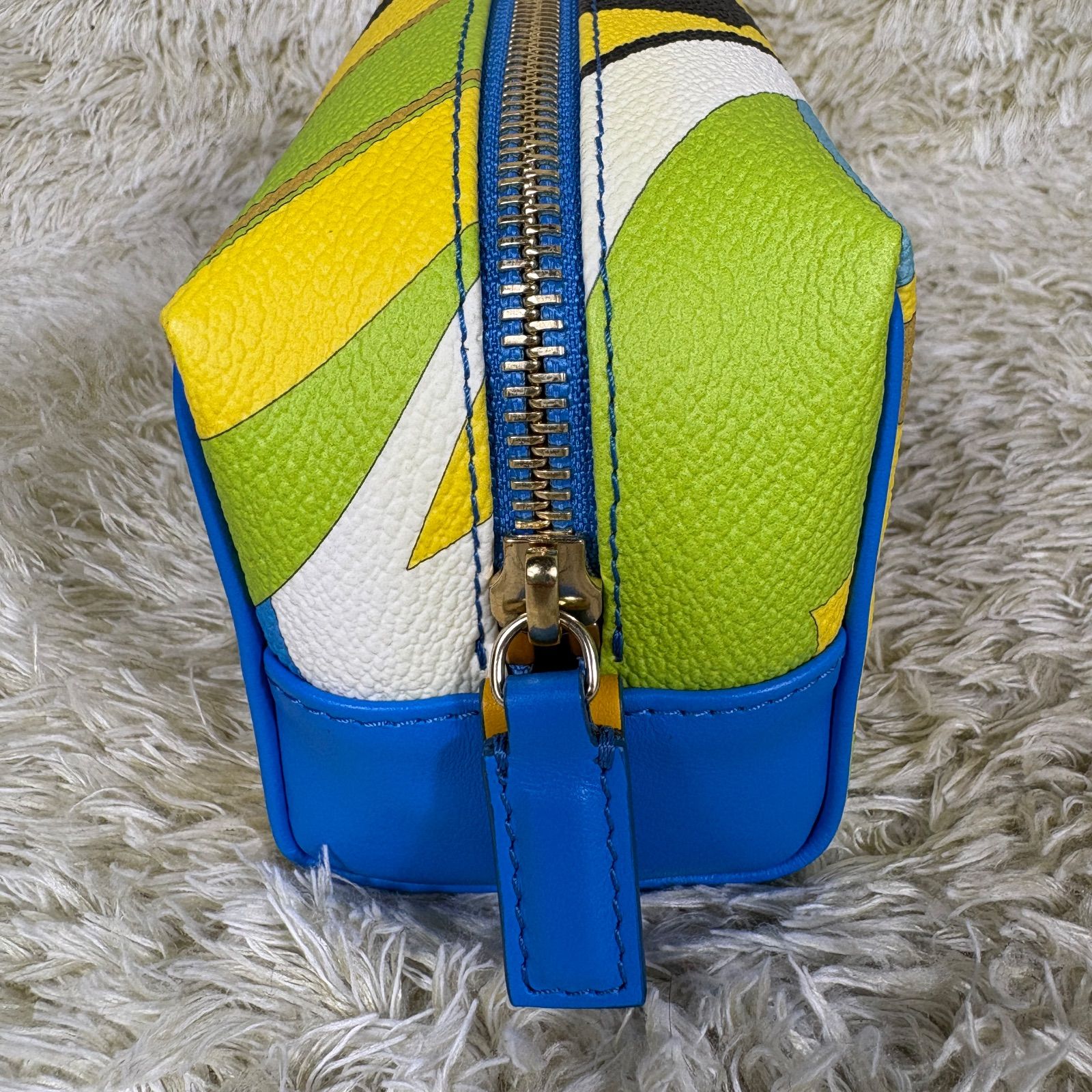 美品】エミリオプッチ ポーチ クラッチ PVC レザー 総柄 マルチカラー