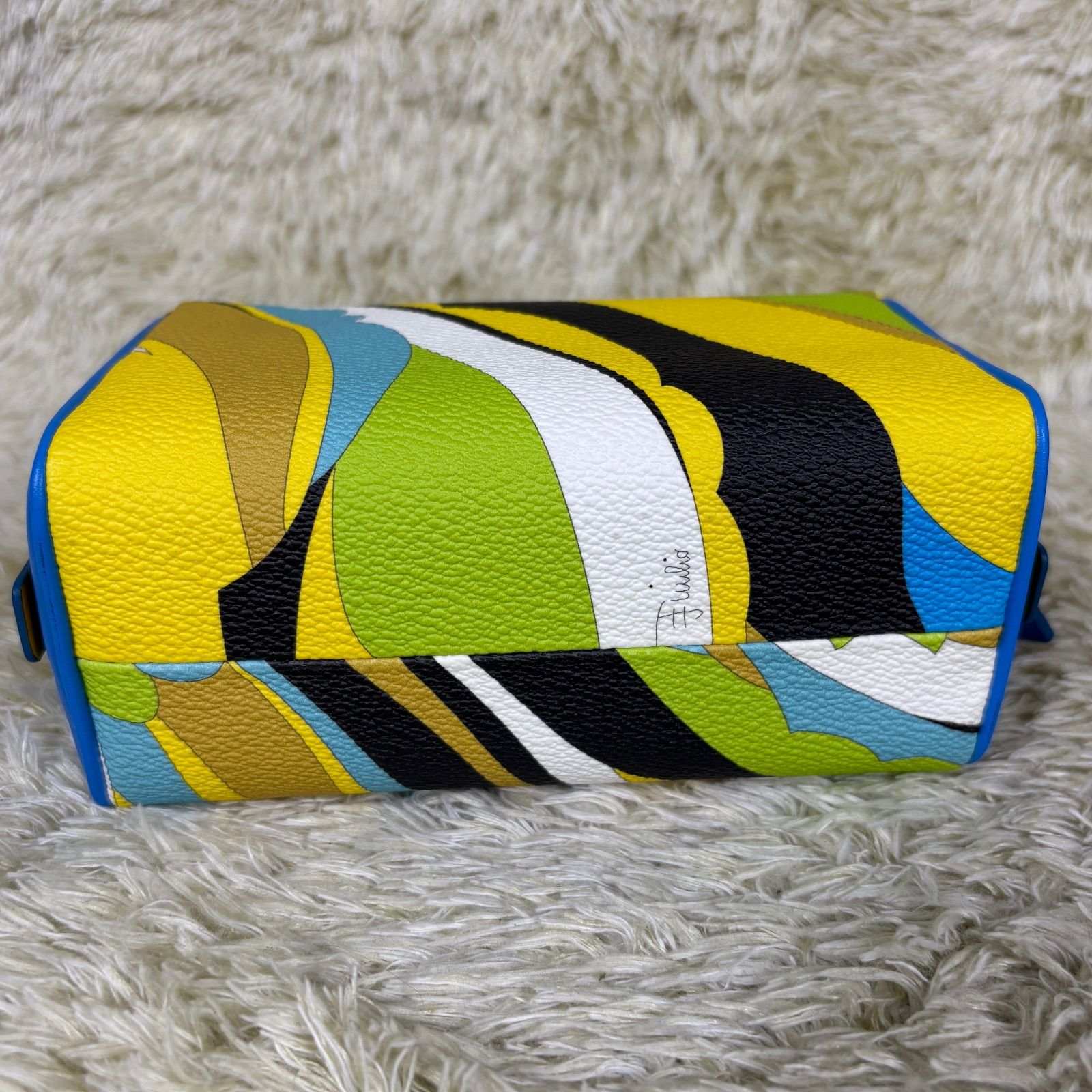 美品】エミリオプッチ ポーチ クラッチ PVC レザー 総柄 マルチカラー