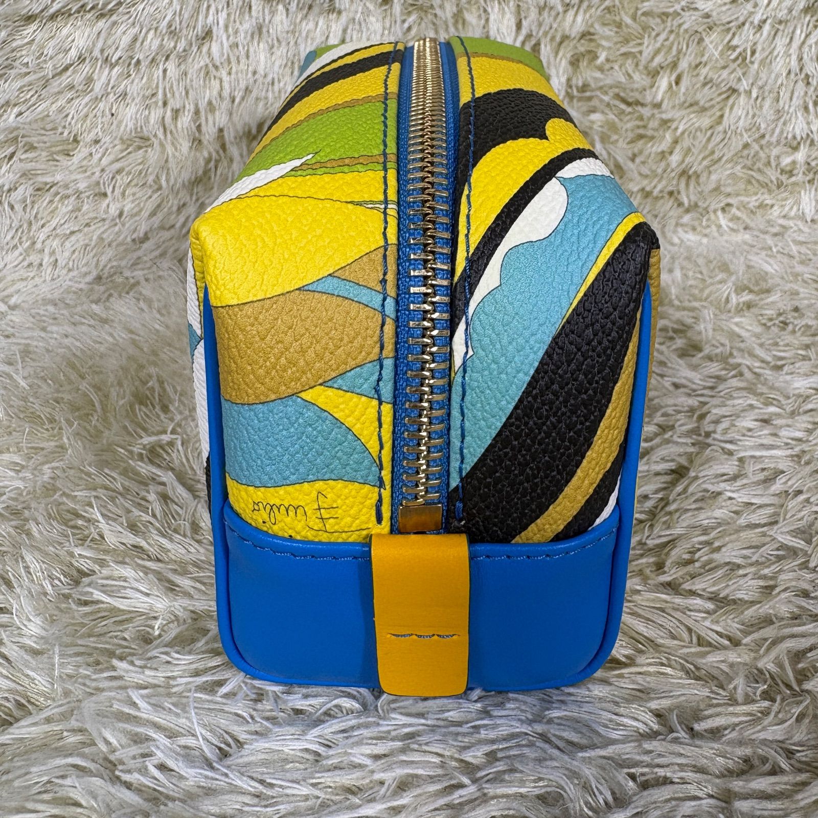 バッグ Emilio Pucci pouch/clutch 美品】エミリオプッチ ポーチ クラッチ PVC レザー 総柄 マルチカラー