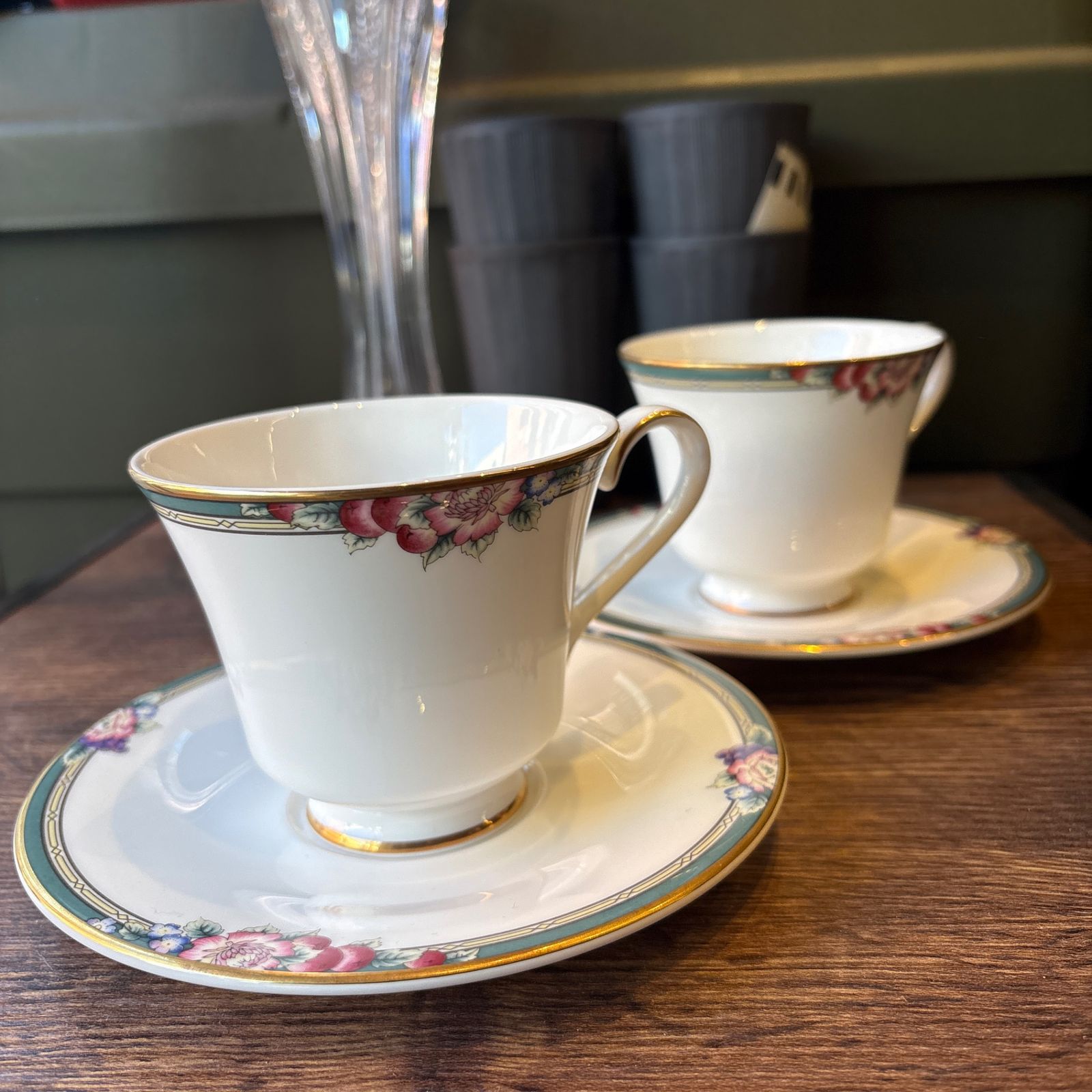 ROYAL DOULTON ロイヤルダルトン カップアンドソーサー 花 2客