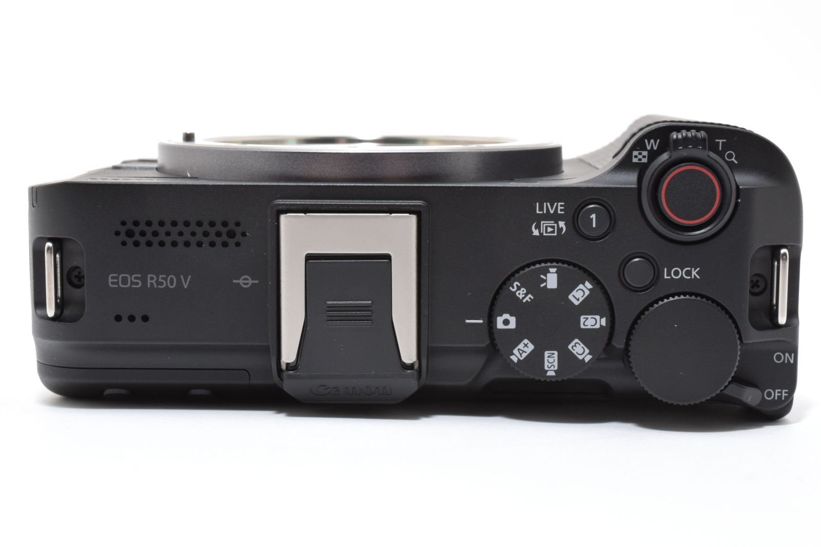 ☆新品級☆ キヤノン Canon EOS R50 V ボディ 《ショット数1000回以下