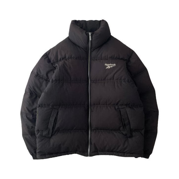 【reebok 】90s　肉厚　ダウンジャケット　刺繍　ロゴ　黒 90s Reebok ダウンジャケット XL 刺繍ロゴ ワンポイント フェード
