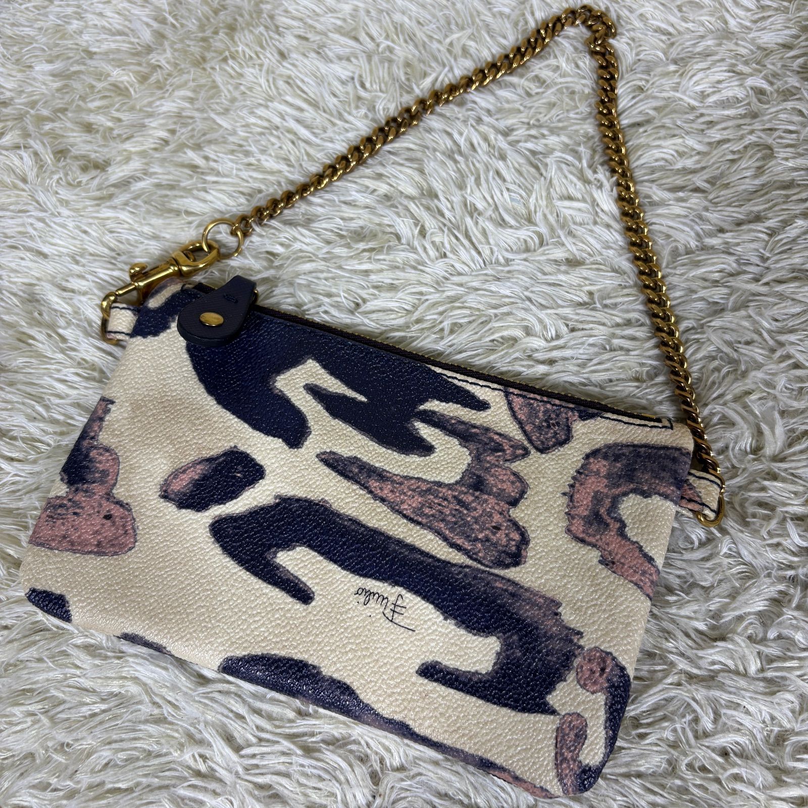 エミリオプッチ アクセサリーポーチ レザー チェーン アニマル柄 ホワイト ブラック Emilio Pucci Leather Chain Accessory Pouch Animal Print White Black