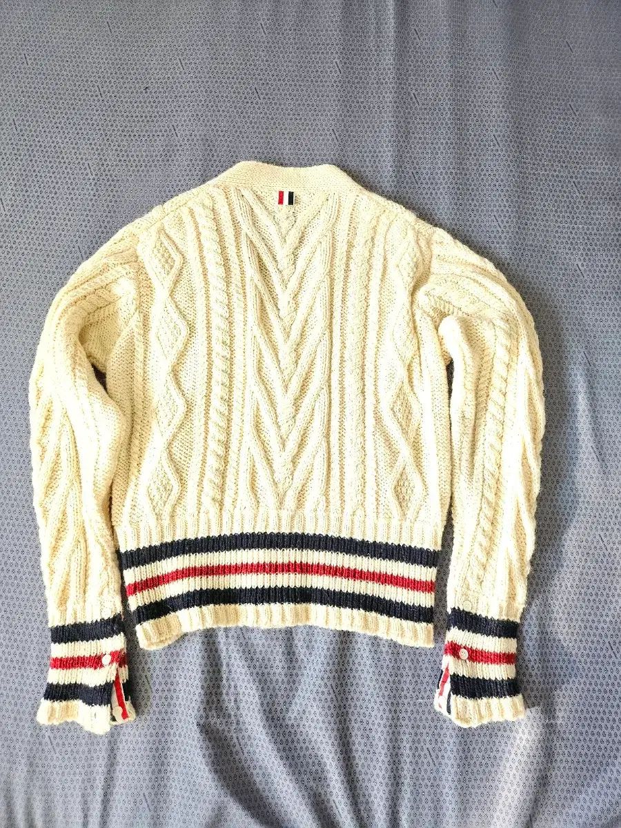 正規品)トム・ブラウン アイボリー ケーブル ニット カーディガン(3