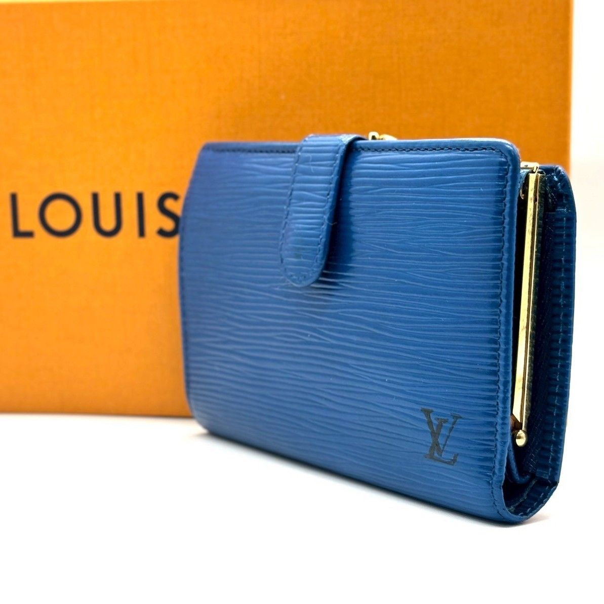 知性が香る青】 LOUIS VUITTON ルイヴィトン 二つ折り財布 エピ