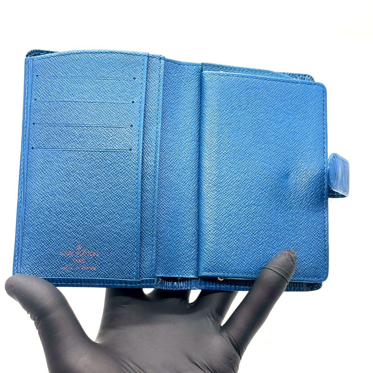 知性が香る青】 LOUIS VUITTON ルイヴィトン 二つ折り財布 エピ