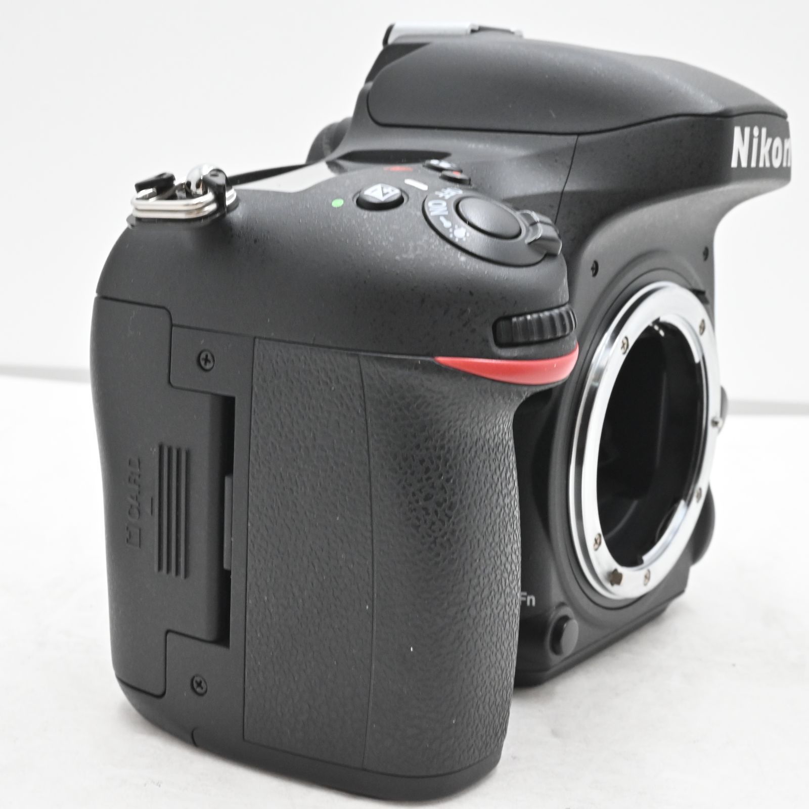 シャッター回数『1136』Nikon デジタル一眼レフカメラ D610 - メルカリ