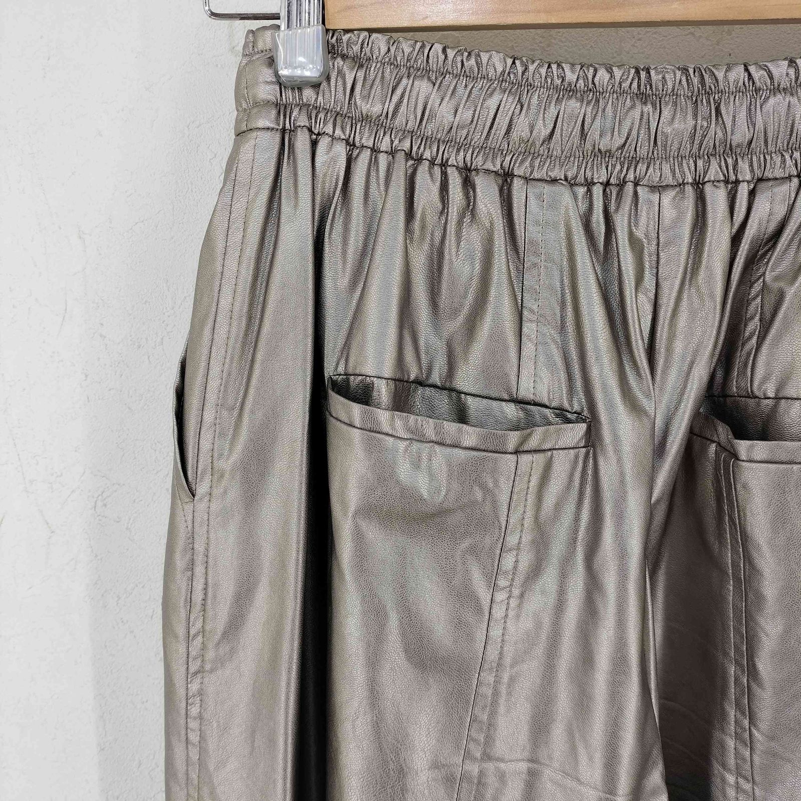PRANK PROJECT(プランクプロジェクト) Synthetic Leather Voluminous Wide Pants  レディース JPN：38 【中古】【ブランド古着バズストア】 プランクプロジェクト PRANK PROJECT Synthetic Leather Voluminous