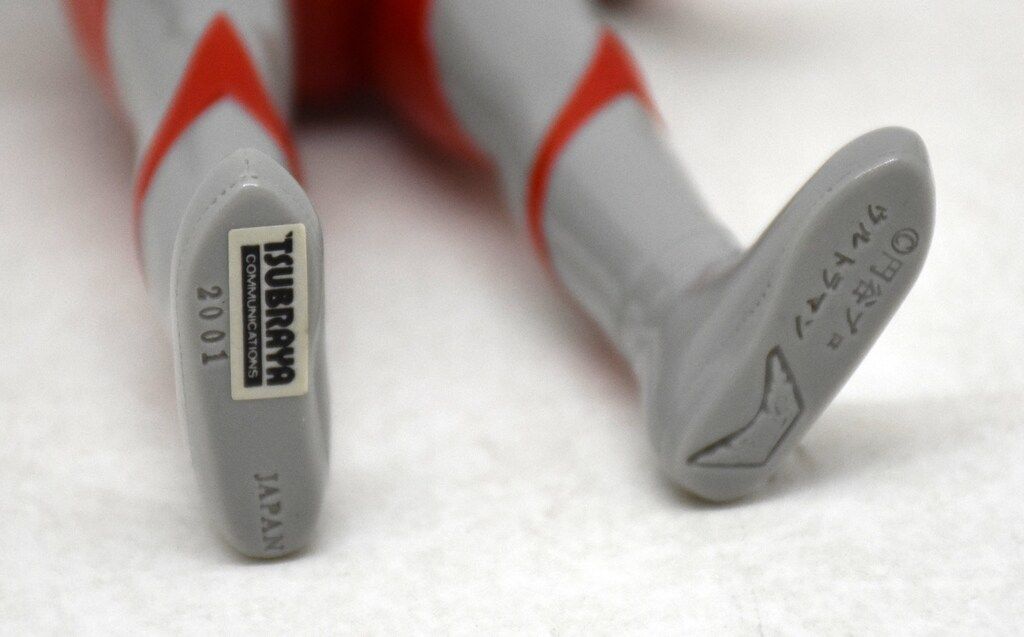 円谷コミュニケーションズ 銀河連邦 ウルトラマン Aタイプ 灰色成型 赤塗装 キャラクターフィギュア フィギュアコレクション