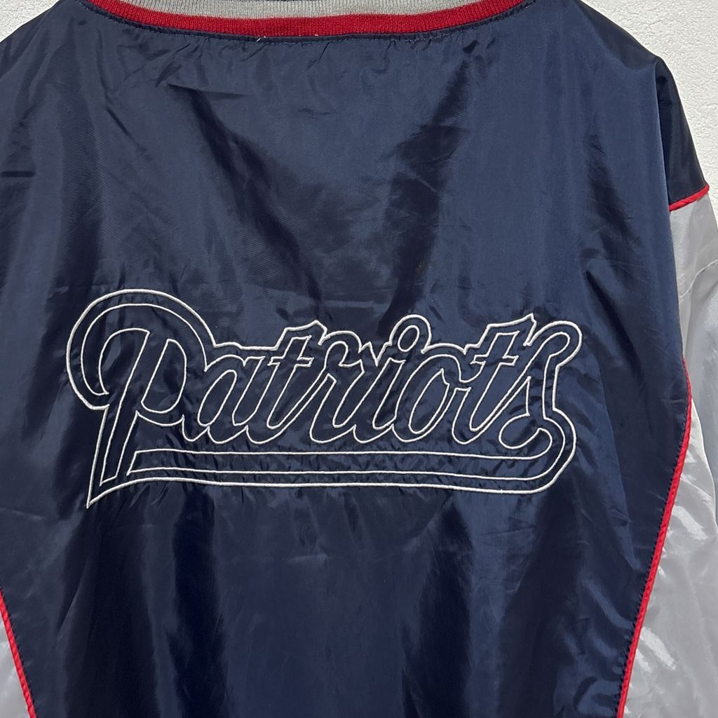 NFL】 ニューイングランド・ペイトリオッツ チームロゴ刺繡 Vネック