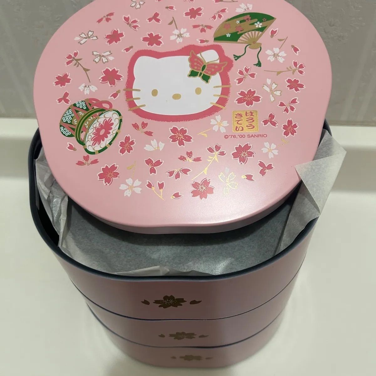 Hello Kitty 三段お重 オウギ 2 0 0 0 ヴィンテージ品 - メルカリ
