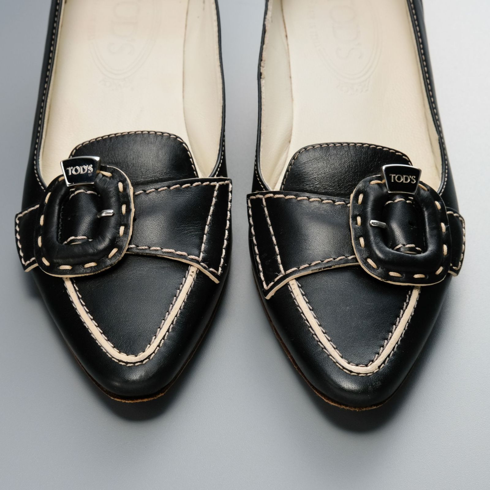 大人気モデル】トッズ TOD'S パンプス ステッチ ローヒール ポイン