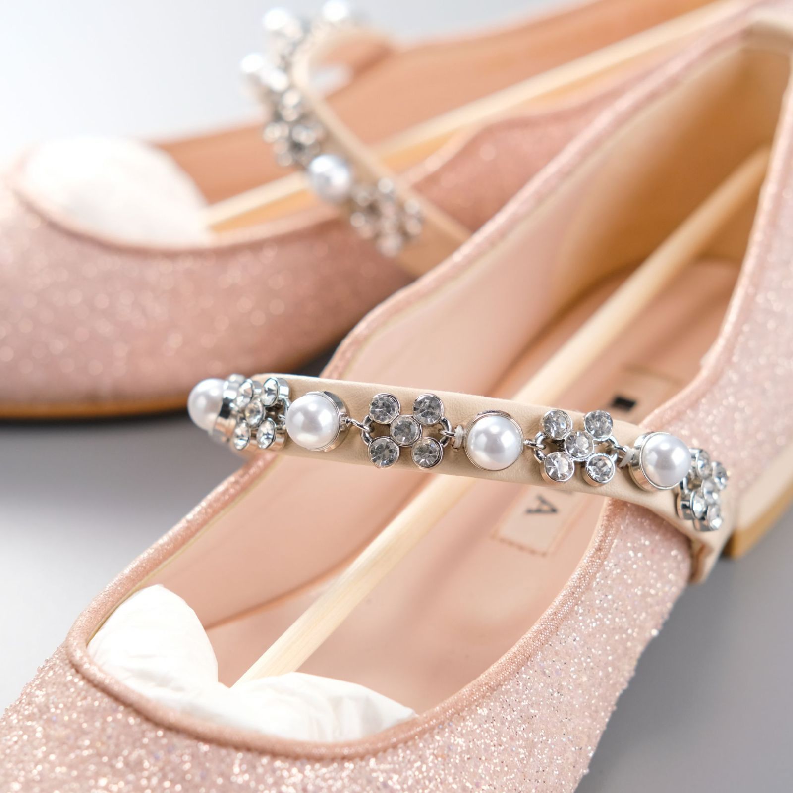 DIANA ダイアナ　チェーンモチーフフラット　 ピンク　 21.5 DIANA ダイアナ チェーンモチーフフラット ピンク 21.5 DIANA ダイアナ