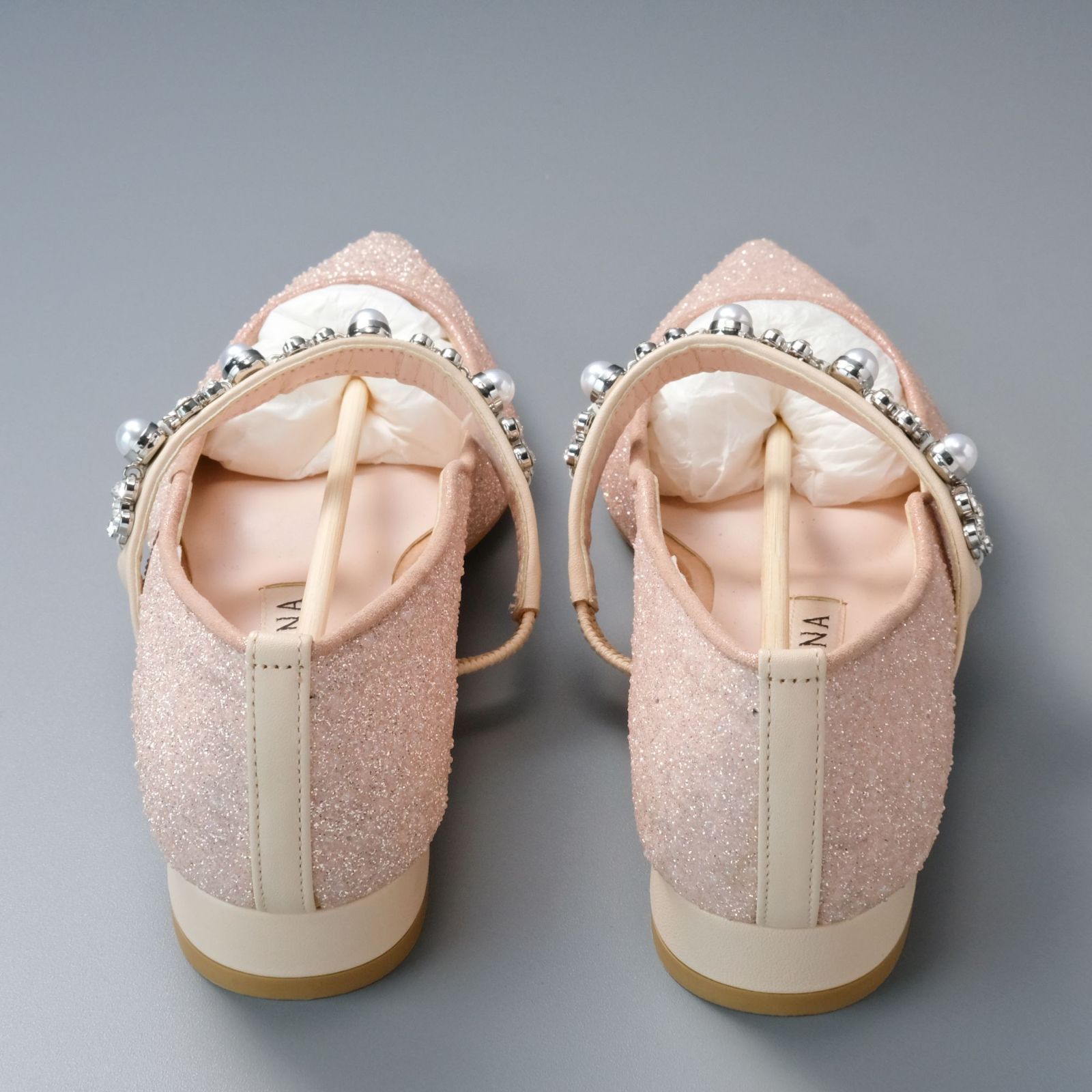 完売品・未使用】DIANA ダイアナ ポインテッドトゥ フラットシューズ