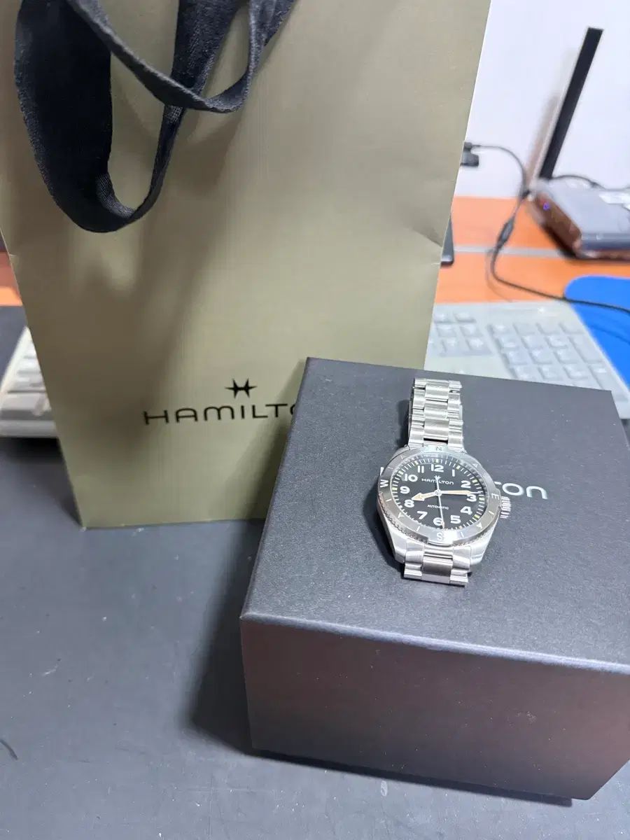 ハミルトン カーキフィールド エクスペディション41 黒文字盤 24 06