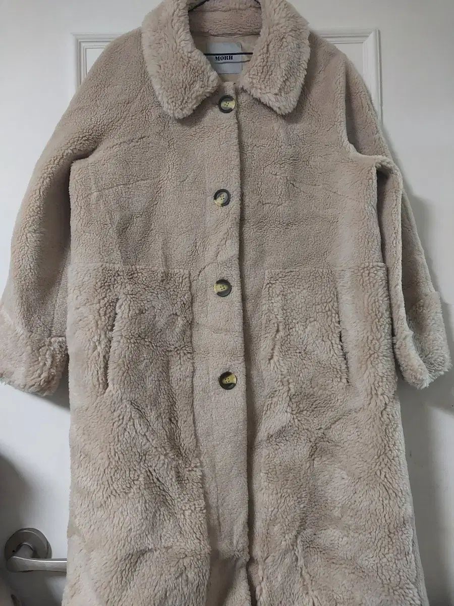 ベージュ ウール ベスト ロング ジャケット ebure（ノーカラー