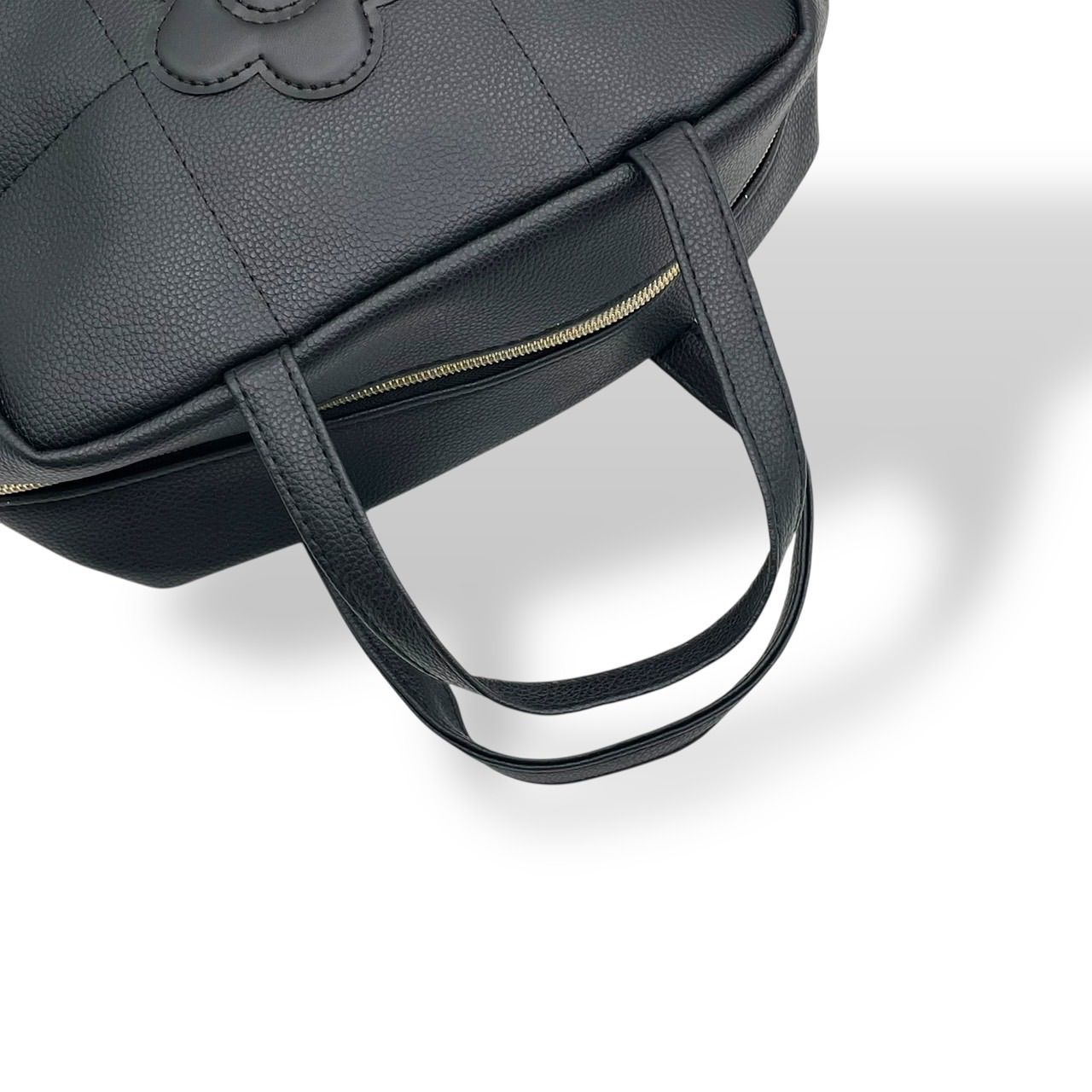 MARY QUANT　マリークワント　バッグ　ハンドバッグ　花　ブラック　黒 最新作，爆買い】 Mary Quant マリークワント トートバッグ