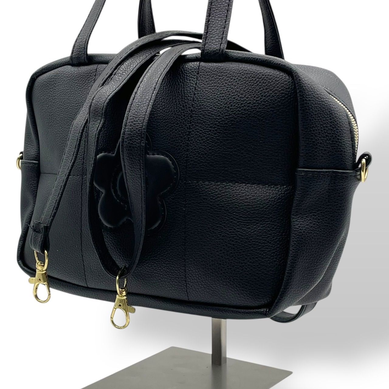 MARY QUANT　マリークワント　バッグ　ハンドバッグ　花　ブラック　黒 MARY QUANT（マリークヮント） トートバッグ マリークワント デイジー