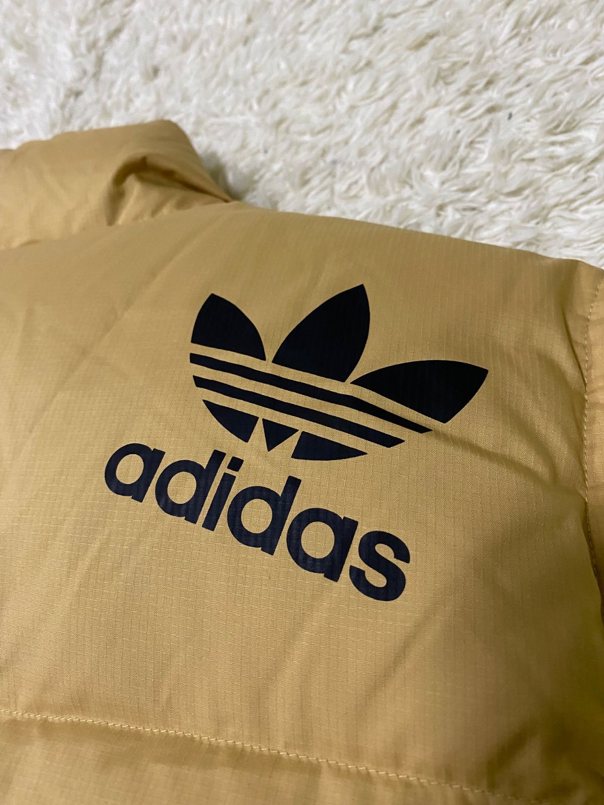 old adidas ダウンベスト フェザー リップストップ 刺繍 裏地チェック