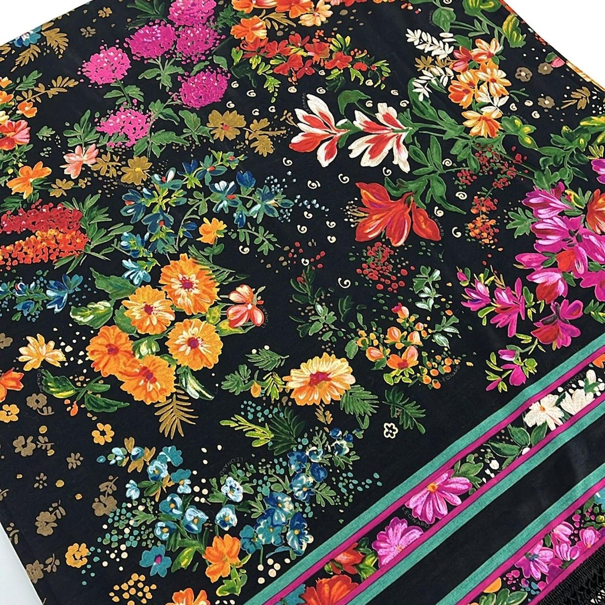 LEONARD(レオナール) ストール(ショール)美品 - 黒×グリーン×マルチ 花