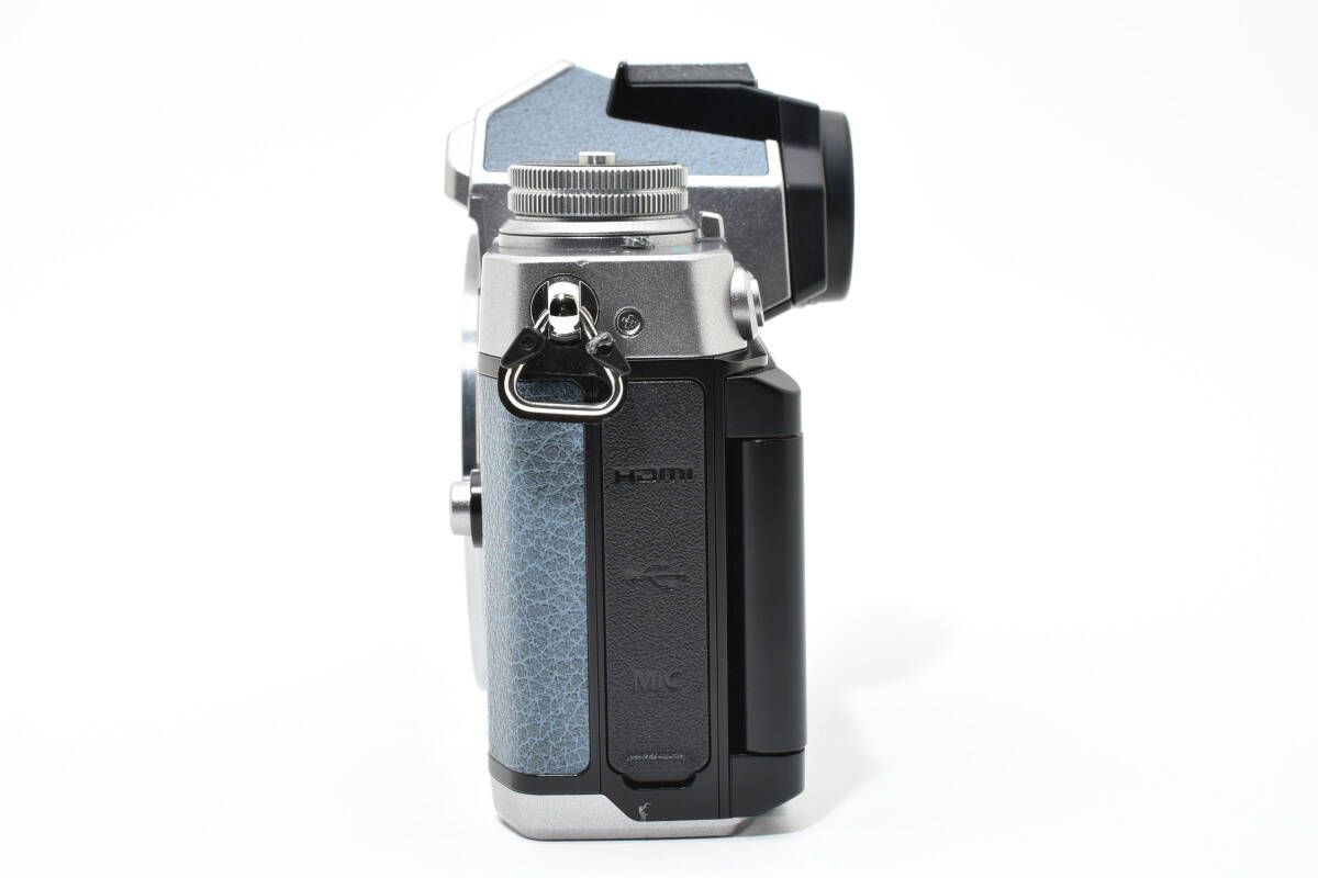 □ 美品 □ ニコン Nikon Z fc ボディ シルバー×チョークブルー ≪S数