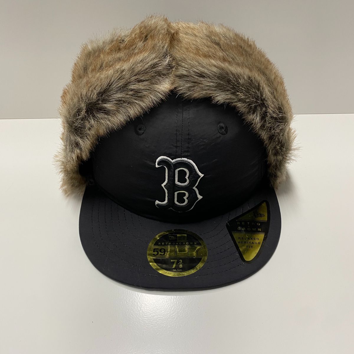 海外限定 59FIFTY ニューエラ Newera レトロクラウン Winter Dog Ear ドッグイヤー Redsox レッドソックス トラッパーキャップ (4-12)