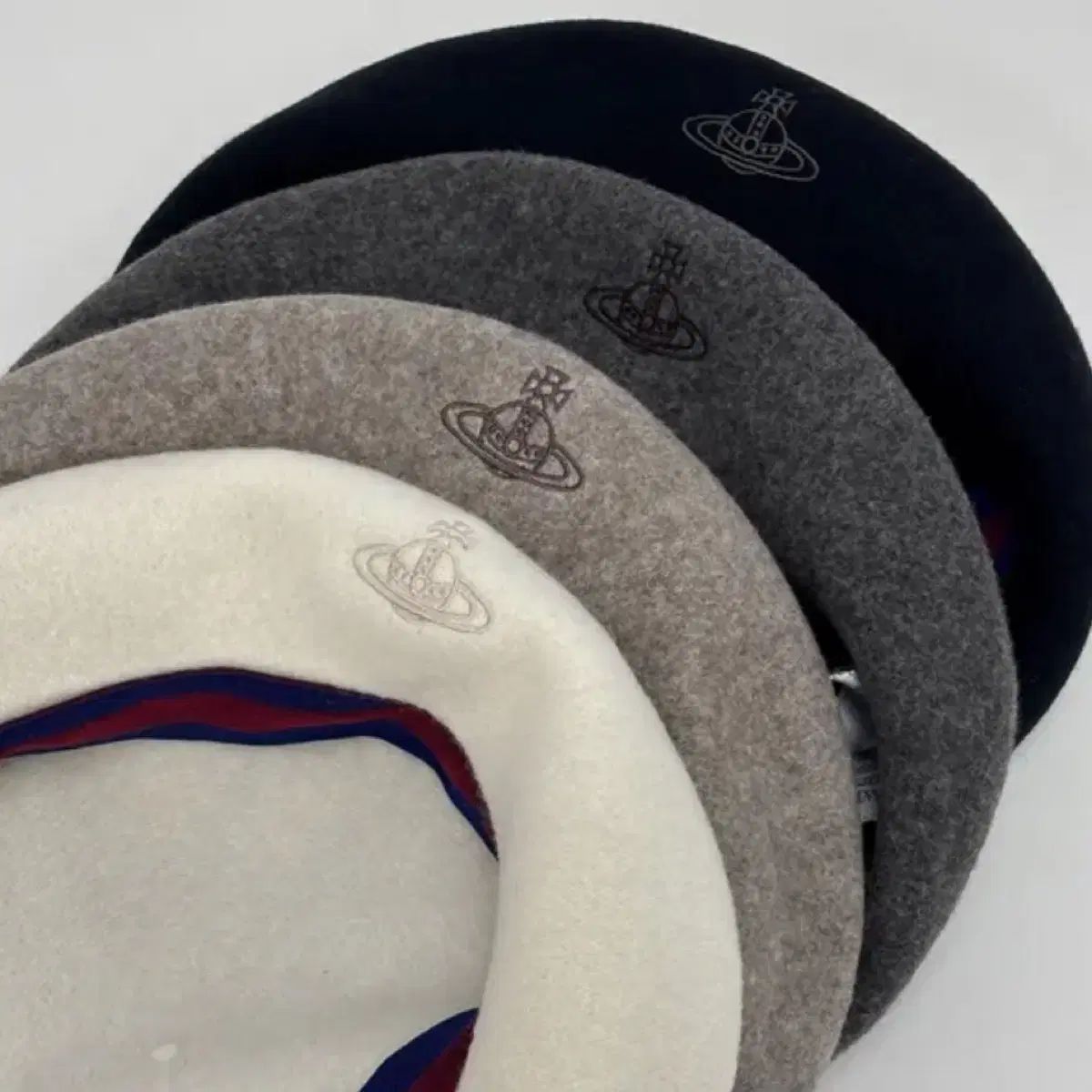 VIVIENNE WESTWOOD ウール ベレー帽 ブラック