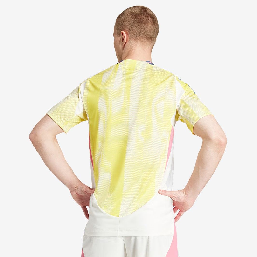 adidas ユヴェントス 24 25 オーセンティック アウェイ 半袖 ユニフォーム 黄色