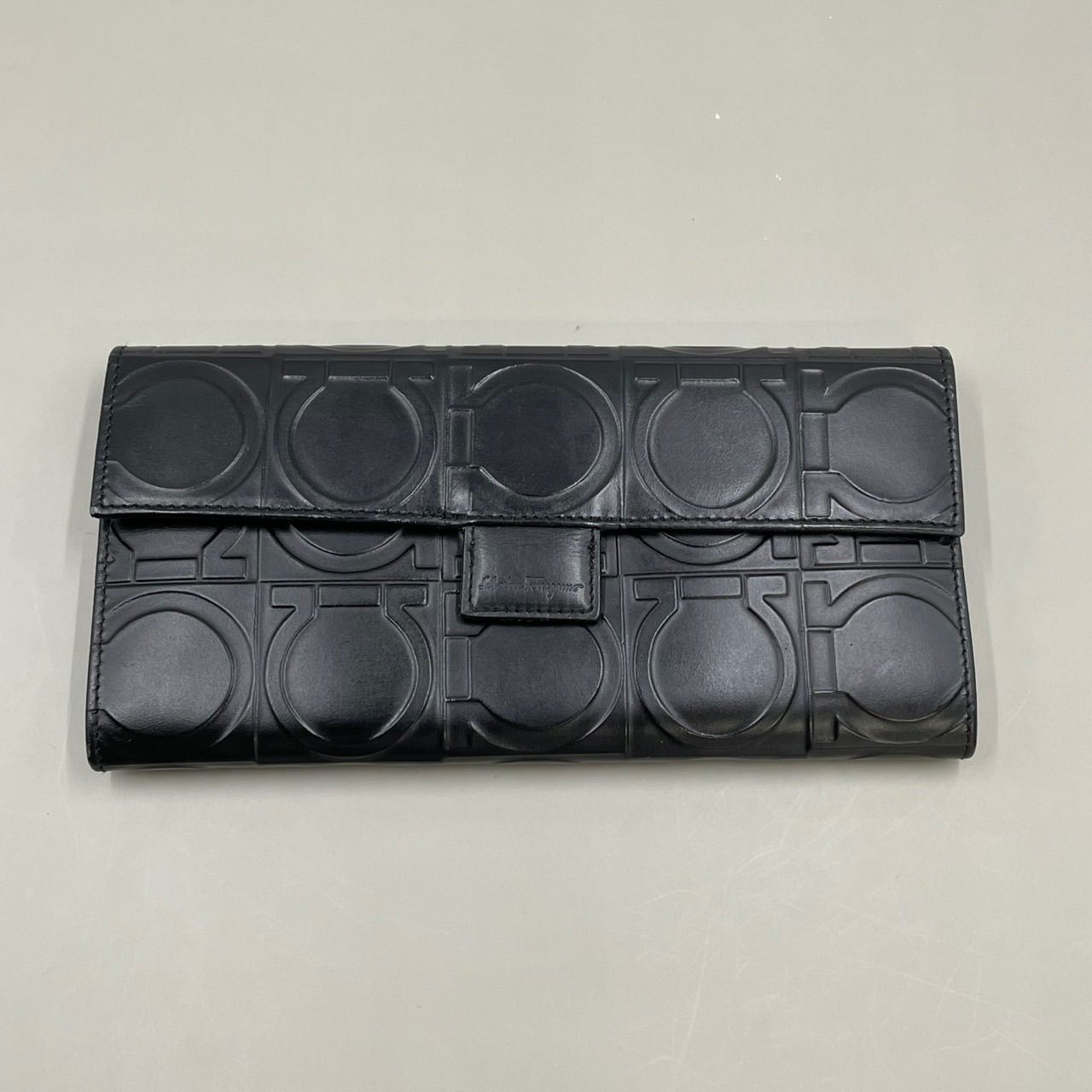 極美品 訳あり Salvatore Ferragamo サルヴァトーレフェラガモ 長財布