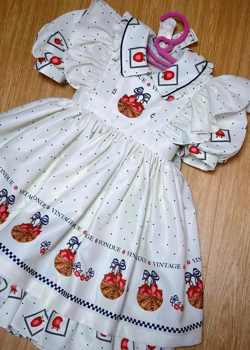 赤ちゃん ハンドメイド ドレス ハンドメイド キングダム クリスマス ONE PIECE 110-120