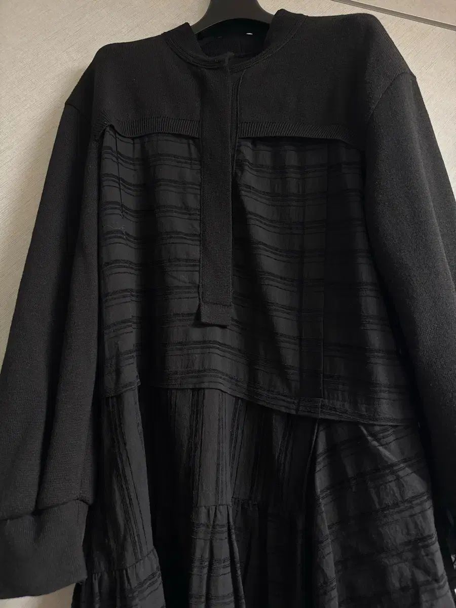 The HANDSOME SYSTEM ONE PIECE ブラック