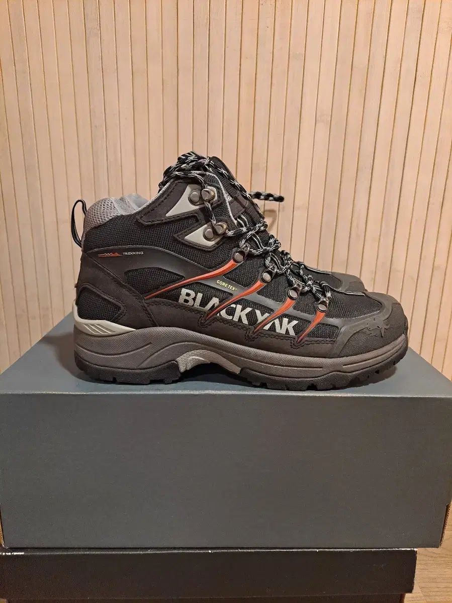 BLACK YAK ブラックヤク ゴアテックス GORE TEX トレッキング 登山靴