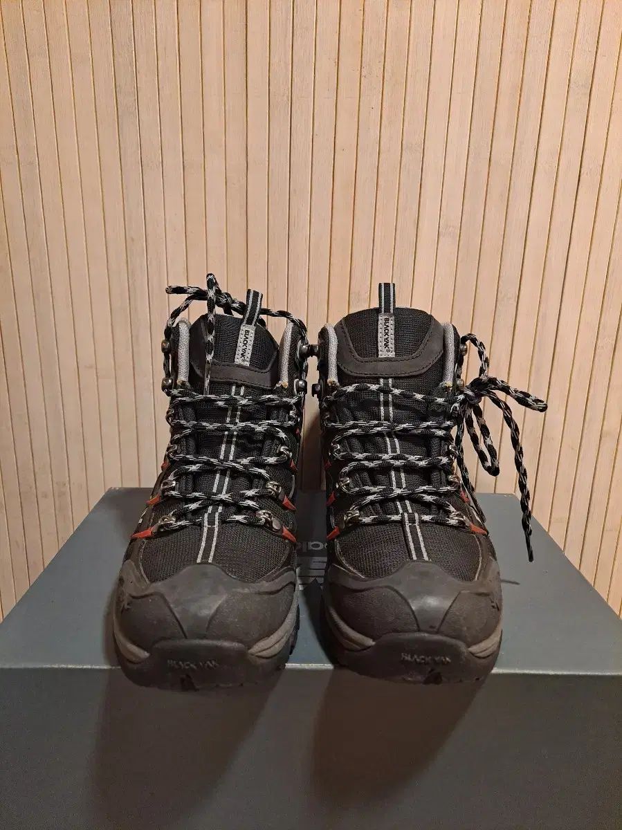 BLACK YAK ブラックヤク ゴアテックス GORE-TEX トレッキング 登山靴