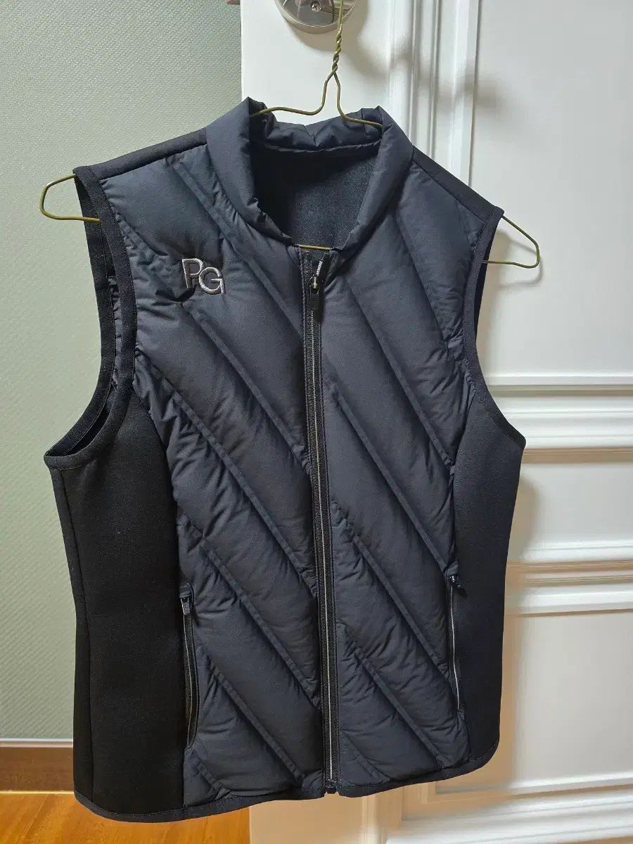 パーリーゲイツ ブラック ダウン ベスト