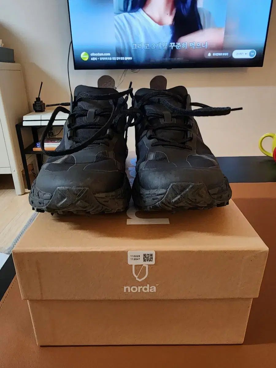  ノーダ 001 STEALTH ステルス ブラック 9 5 登山靴 トレッキングシューズ アウトドアシューズ