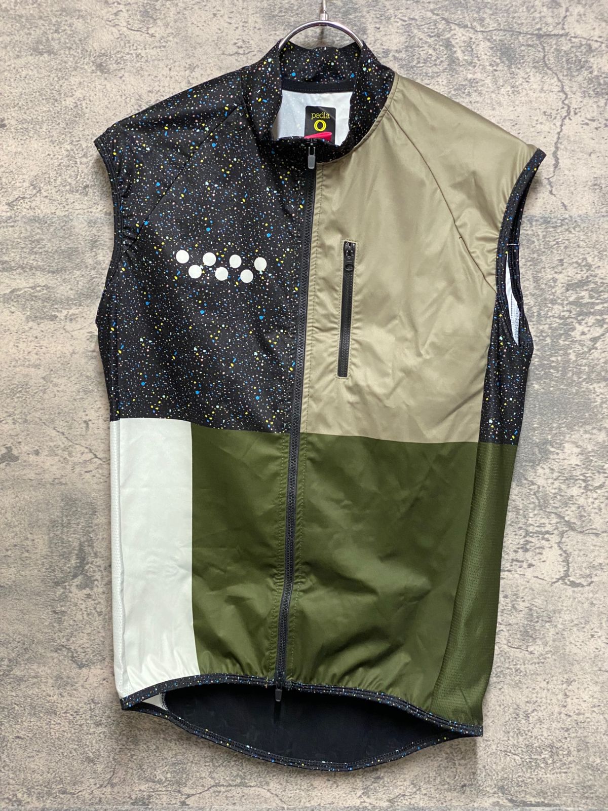 JQ 538 ペドラ pedla サイクルベスト ジレ カーキ白 S