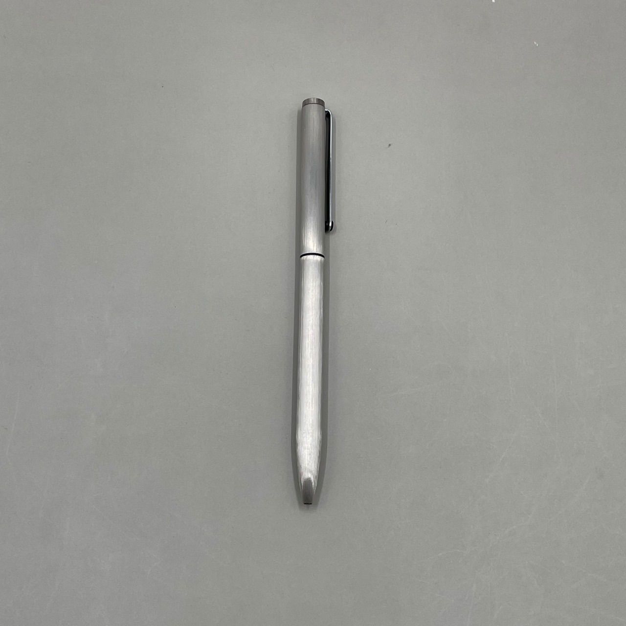 【極美品】【未使用】モンブラン 2色ボールペン シルバー 極美品 希少 MONT BLANC モンブラン 2色 ボールペン スリム ドイツ製