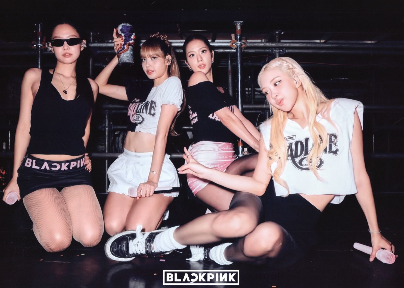 BLACKPINK ブラックピンク ジェニー リサ ロゼ ジス グッズ ポスター