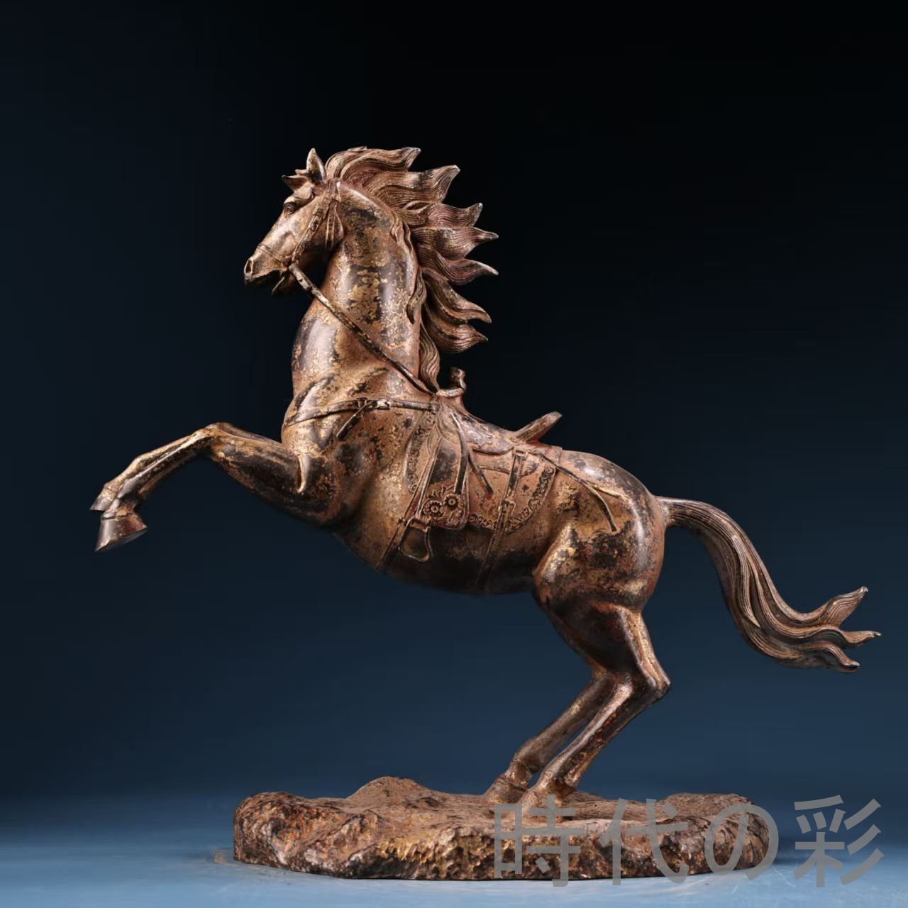 中国古美術 旧蔵 全銅 鍍金 高浮彫 奔馬像 鏨刻 銅器 唐物 文房置物 賞物