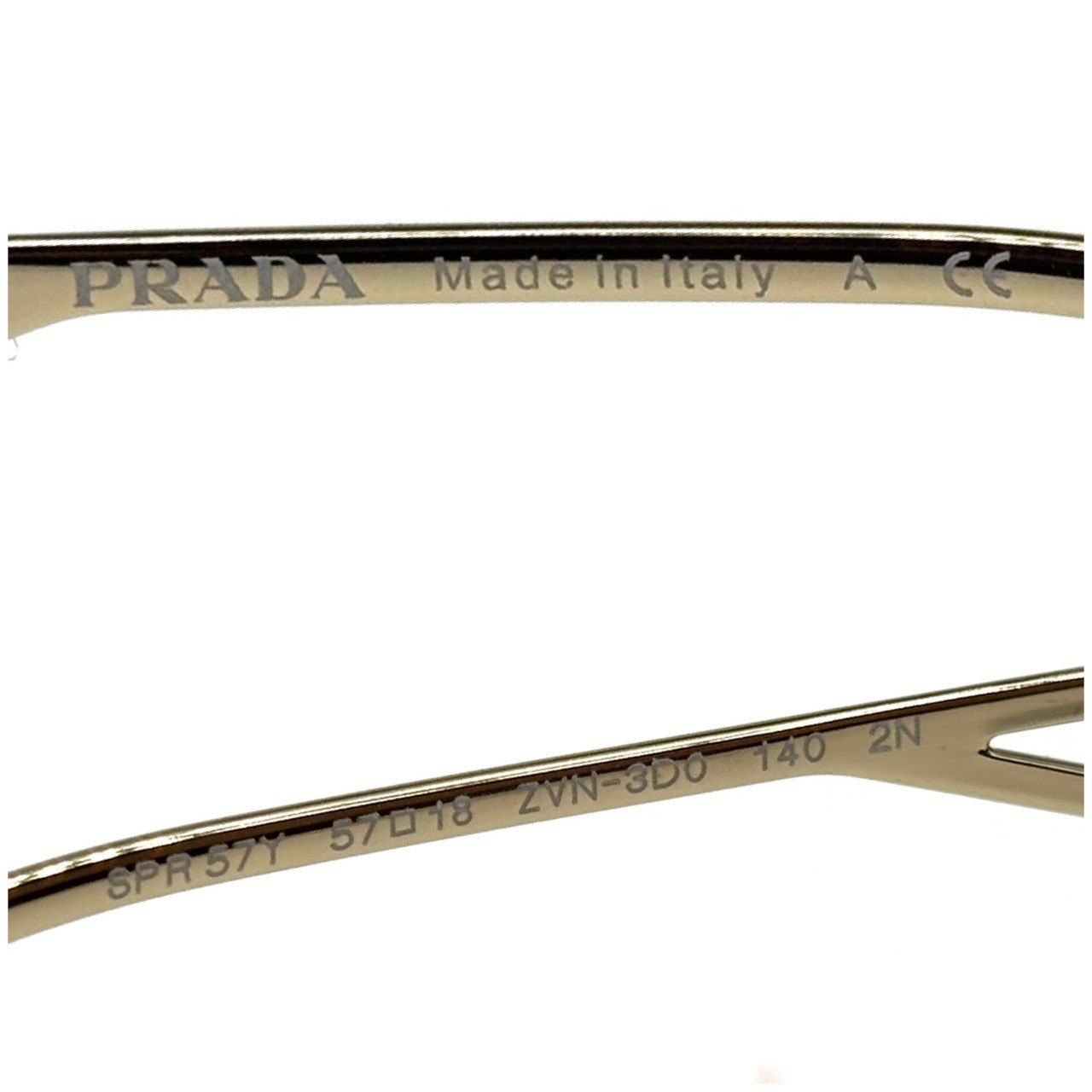 横顔を美しく魅せる】 PRADA プラダ サングラス トライアングルロゴ