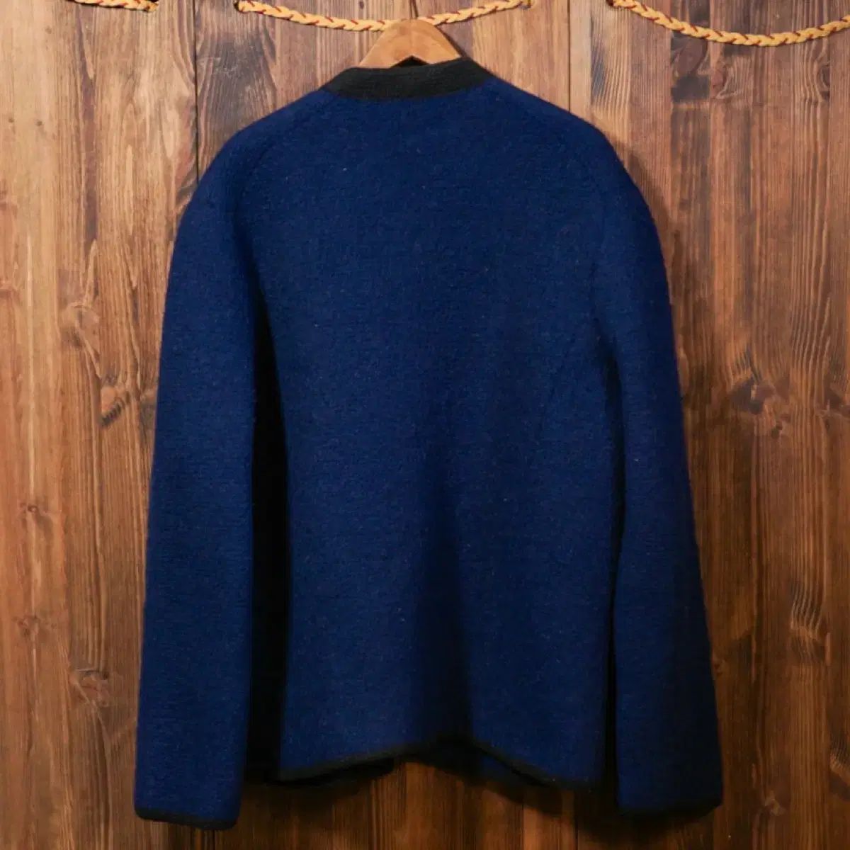 ドイツ産 ボイルチロリアンウール ジャケット - メルカリ