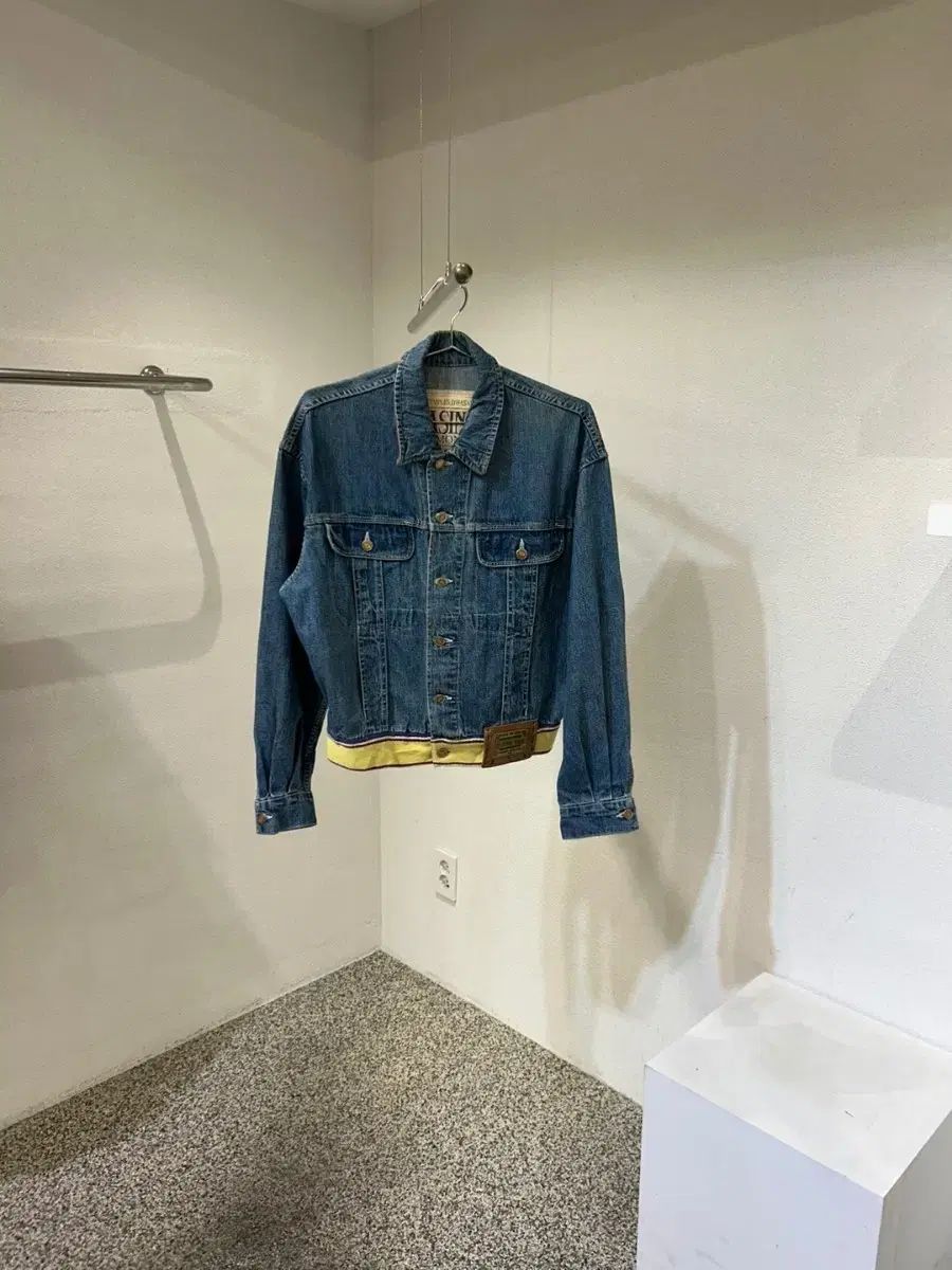 ヴァレンティノ CASINO DU MONDE デニムジャケット