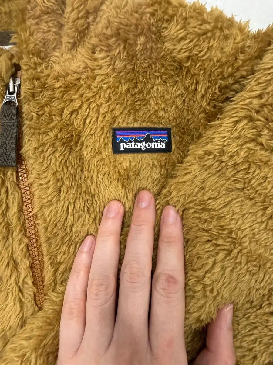 パタゴニア ファーリ フレンズ フーディー 3 t | 赤ちゃん 冬 外