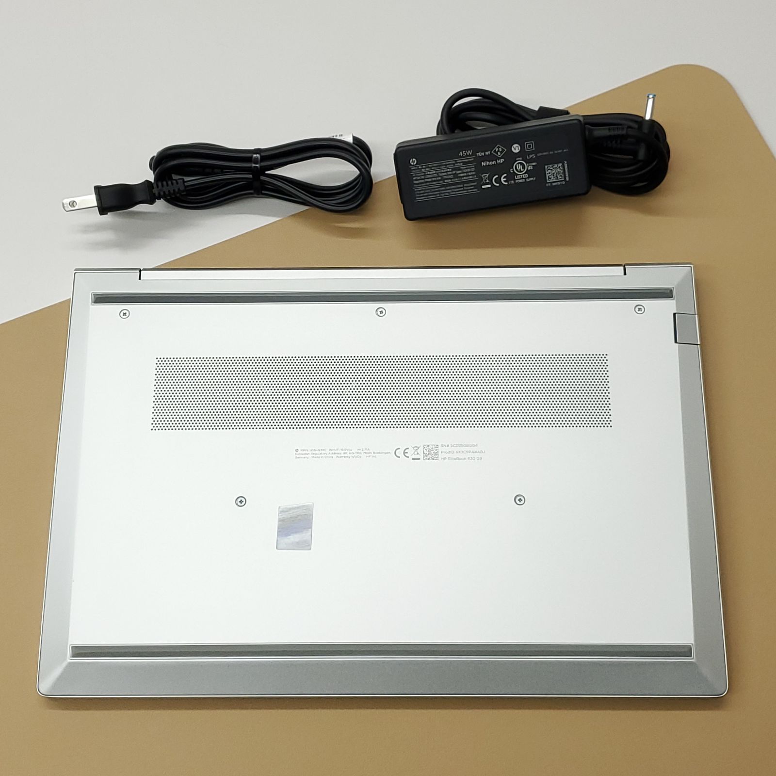 13.3型ノートパソコン 製