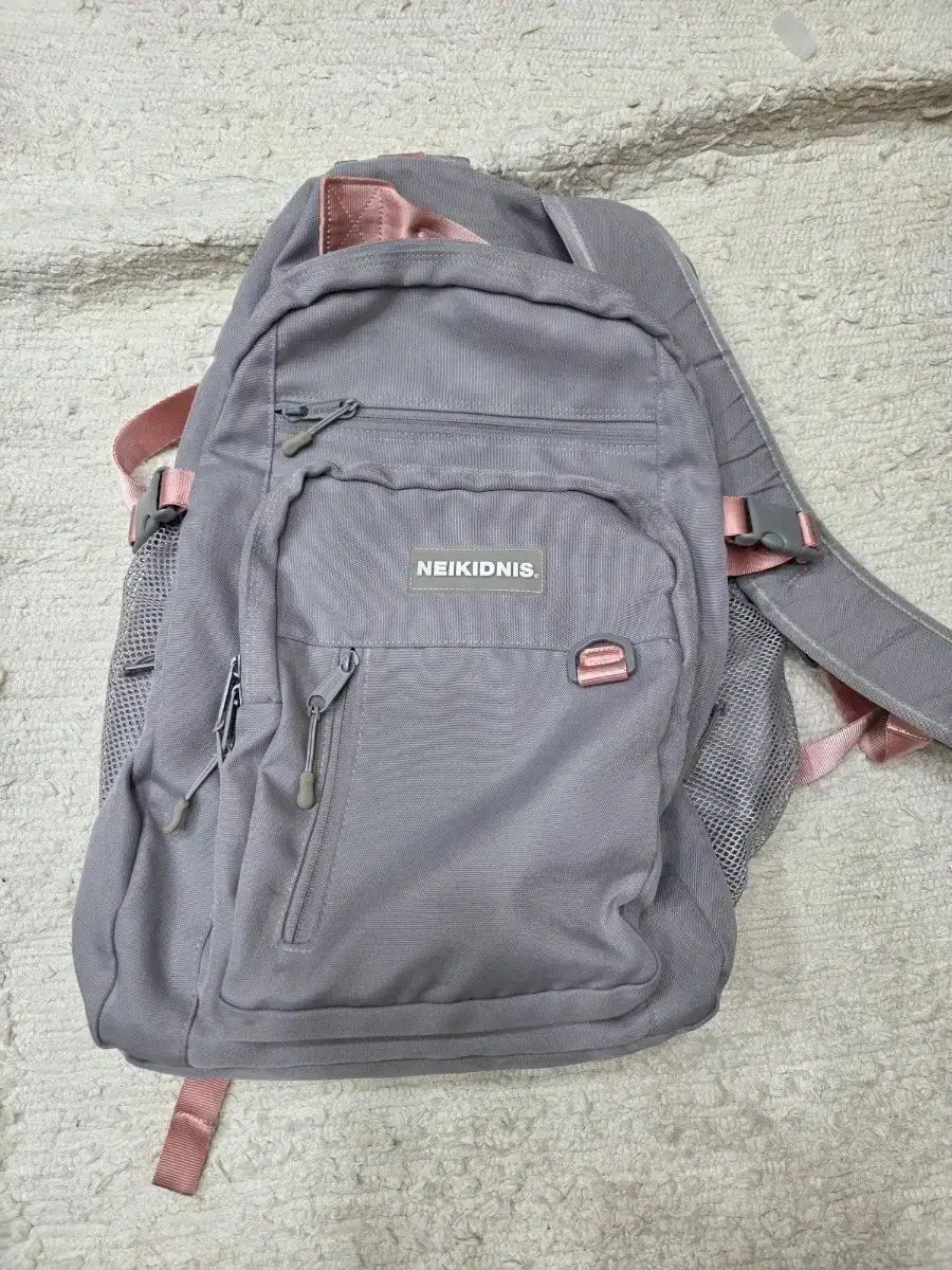 ネイキッドニス バックパック グレー ピンク バレエコア y 2 k