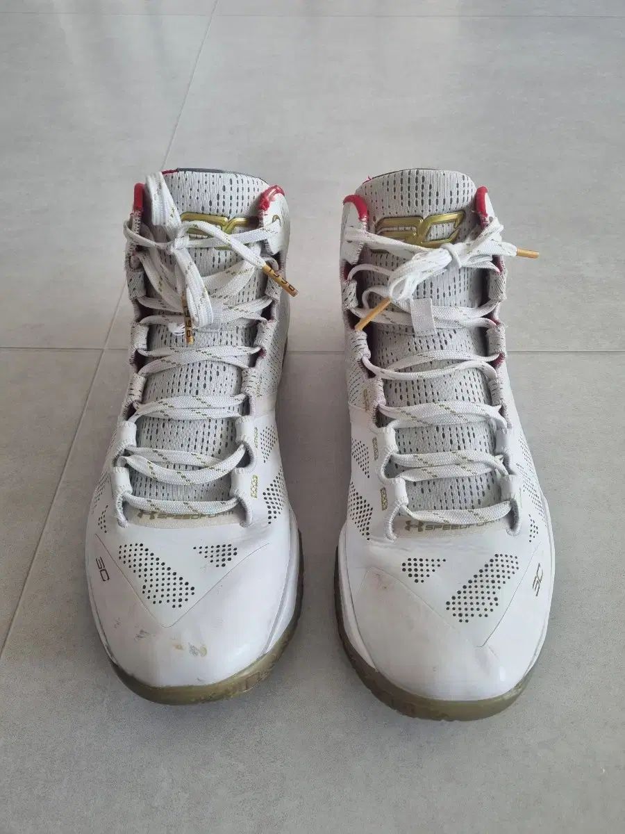 UNDER ARMOUR アンダーアーマー バスケシューズ