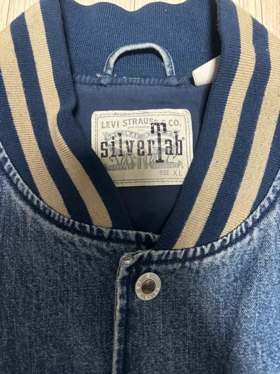 リーバイス シルバータブ デニム スタジャン