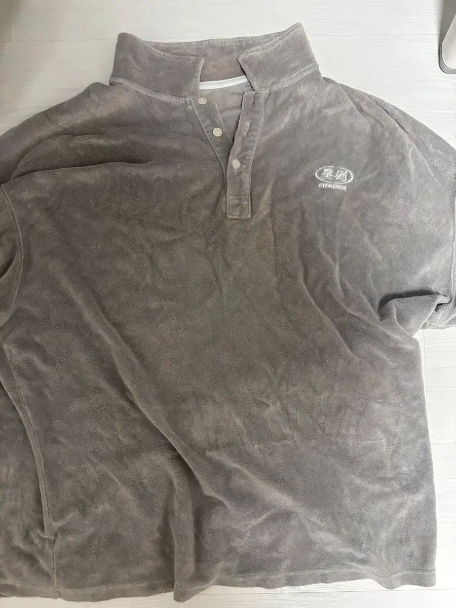 圧倒タオルのKARA Tシャツ M